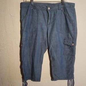 Faded Glory cotton capris